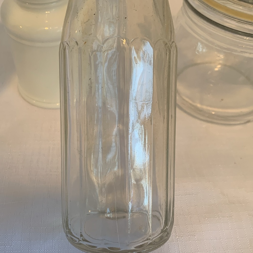 Vintage Glassware Ketchup Bottle, White Milk Glass Jar and Luminarc 1/2L… - Picture 9 of 10